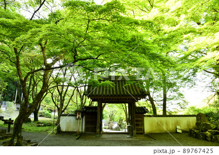 牛滝山大威徳寺(山門)　　【大阪府岸和田市】 89767425
