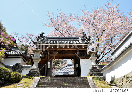 神童寺(山門)　【京都府木津川市山城町】 89769863