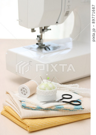 手芸用品とミシン 手芸用品とミシン 89771687