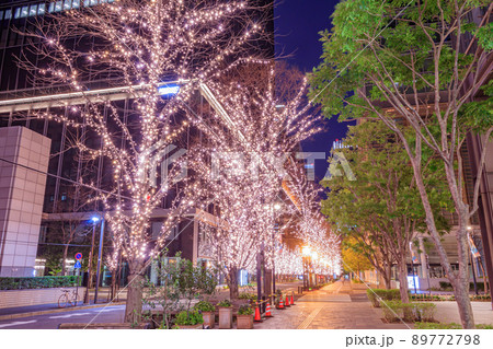 【東京の都市風景】丸の内周辺のイルミネーション 【東京の都市風景】丸の内周辺のイルミネーション 89772798