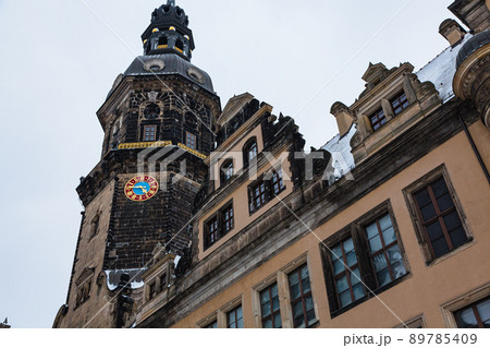 ドイツ　ドレスデンの旧市街のドレスデン城 89785409
