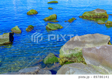 【イメージ素材】岩場 89786141