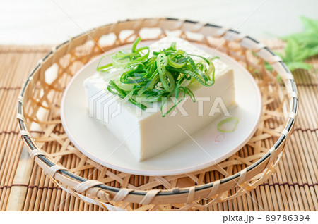 九条ネギがのった冷ややっこ 九条ネギがのった冷ややっこ 89786394