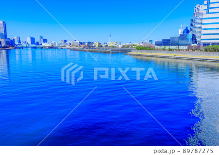 【東京の都市風景】晴海橋からの都市風景（佃・越中島方向） 89787275