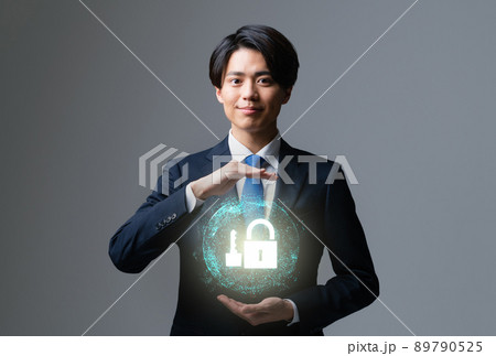 若いビジネスマン セキュリティイメージ 若いビジネスマン セキュリティイメージ 89790525