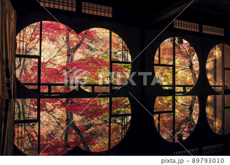 京都嵐山祐斎亭 京都の紅葉名所 京都嵐山観光スポット 紅葉のリフレクション 京都嵐山祐斎亭 京都の紅葉名所 京都嵐山観光スポット 紅葉のリフレクション 89793010