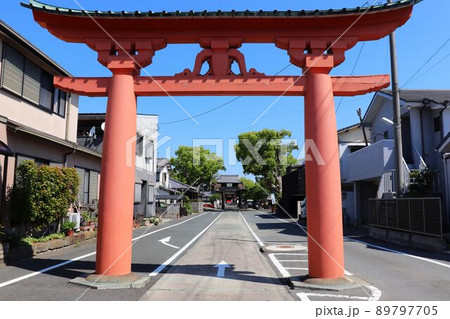水田天満宮 赤鳥居と参道 水田天満宮 赤鳥居と参道 89797705