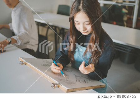 美大予備校 89803755