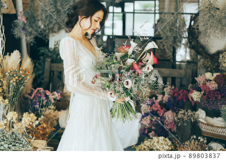 ウェディング　ブライダル 89803837