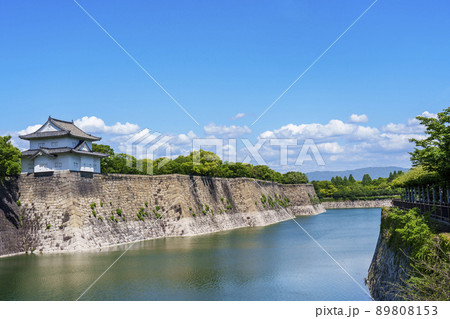 大阪城　六番櫓　南外堀（2022年　初夏） 89808153