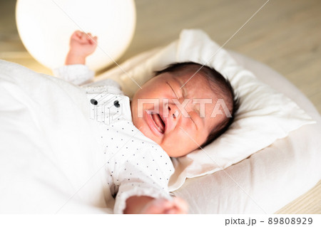 夜泣き 赤ちゃん 夜泣き 赤ちゃん 89808929