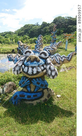 ≪石垣島≫ 稲妻のような髪のシーサー ≪石垣島≫ 稲妻のような髪のシーサー 89809957