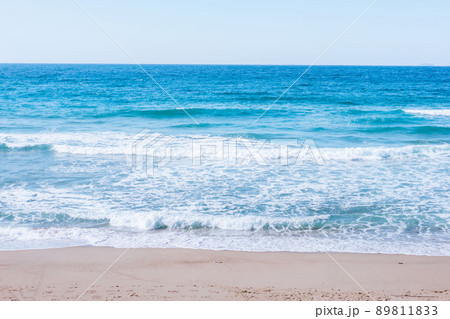砂浜　波　海 89811833