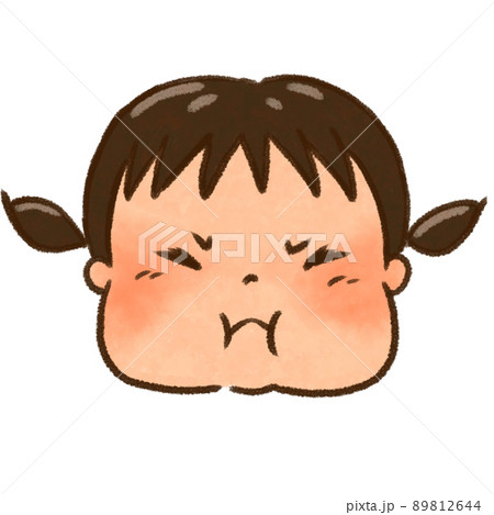 怒ってほっぺをふくらます女の子の顔 怒ってほっぺをふくらます女の子の顔 89812644