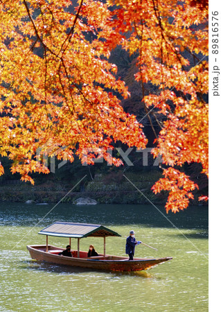 嵐山 紅葉 屋形船 嵐山 紅葉 屋形船 89816576