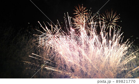 夏の風物詩 花火 夏の風物詩 花火 89821770