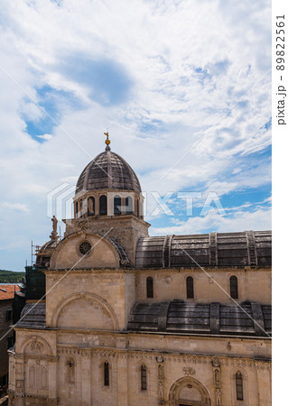 クロアチア シベニクの旧市街の聖ヤコブ大聖堂 クロアチア シベニクの旧市街の聖ヤコブ大聖堂 89822561