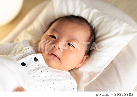 夜 眠らない赤ちゃん 夜 眠らない赤ちゃん 89825382