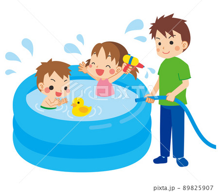 ビニールプールで水遊びをしている子供たちとお父さんのイラスト　白背景　クリップアート 89825907