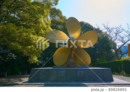 香川県琴平町の金刀比羅宮 桜馬場付近の広場にある奉納プロペラ 香川県琴平町の金刀比羅宮 桜馬場付近の広場にある奉納プロペラ 89826893