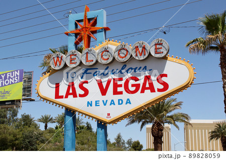 ラスベガス・サイン「Welcome to Fabulous Las Vegas」 89828059