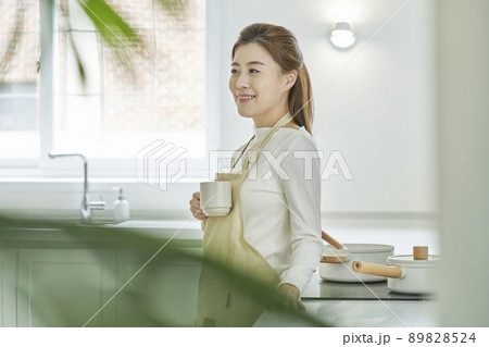 コーヒー 料理 主婦 89828524