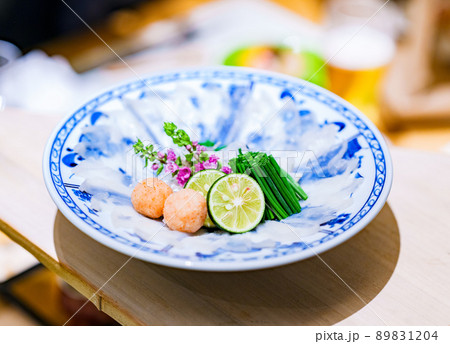 ふぐ　ふぐ刺し　てっさ　てっぽう 89831204