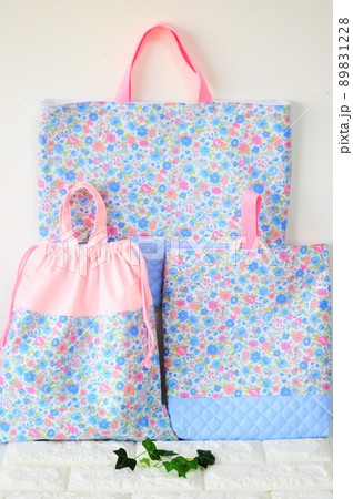 ハンドメイドのレッスンバッグ上履き入れお着替え袋のセット 通園通学グッズ 入園入学グッズ ハンドメイドのレッスンバッグ上履き入れお着替え袋のセット 通園通学グッズ 入園入学グッズ 89831228