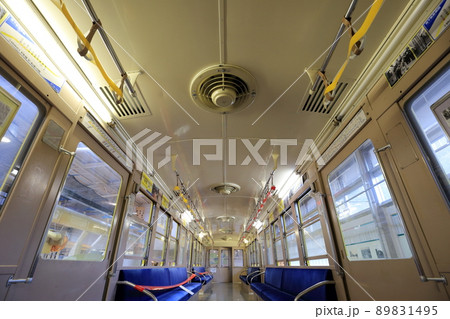 黄色電車（レトロでんしゃ館　地下鉄100形、107号　愛知県 日進市） 89831495