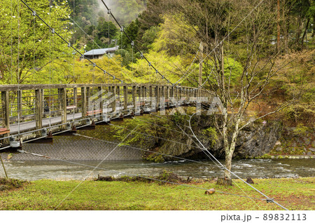 丹波川の吊り橋 丹波川の吊り橋 89832113