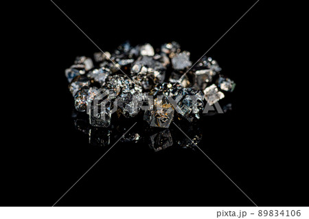 色々なパイライトたち 89834106