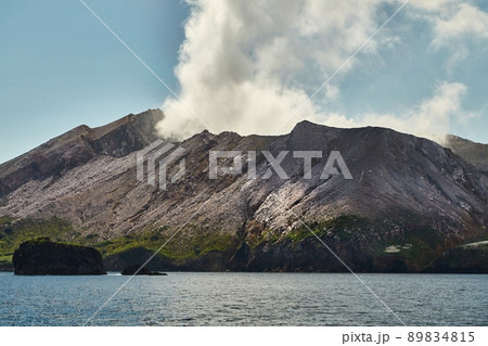 White Island Volcano White Island Volcano 89834815