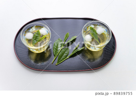 新茶を冷やして頂く 新茶を冷やして頂く 89839755