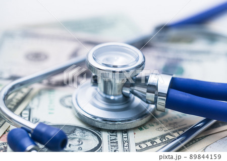聴診器 ＄ ドル 89844159