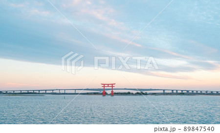 浜名湖　弁天島　鳥居　夕景 89847540