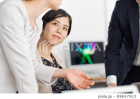 働く妊婦さん ビジネスシーン 働く妊婦さん ビジネスシーン 89847915