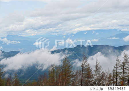 富士山 展望台からの雲海 富士山 展望台からの雲海 89849485