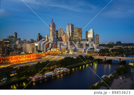 A view of Melbourne city 89853623