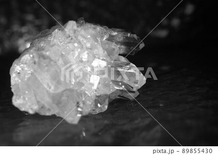 パワーストーン　水晶クラスター　白黒9 89855430