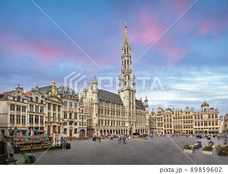 Grand Place in Brussels, Belgium 89859602