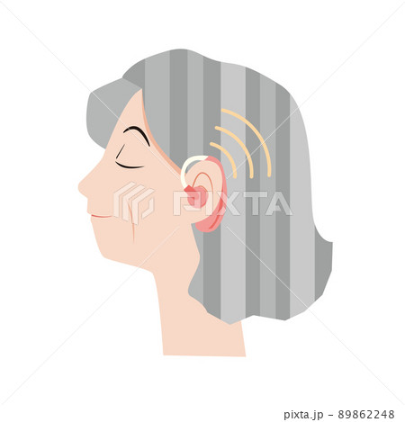 補聴器を使う高齢女性 89862248