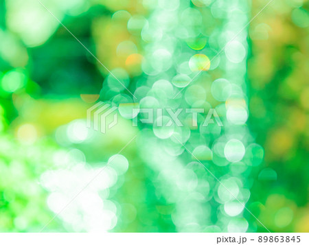 Background material polka dot reflection green... - Stock Photo [89863845]  - PIXTA
