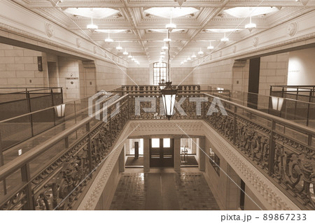 レトロビルディング　エントランスホール 89867233