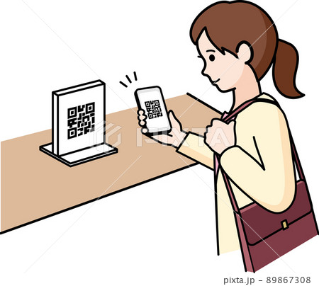 QRコード決済をする女性 89867308