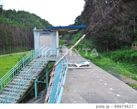 南三陸町・清水浜駅　東日本大震災の記憶（2012年） 89874627