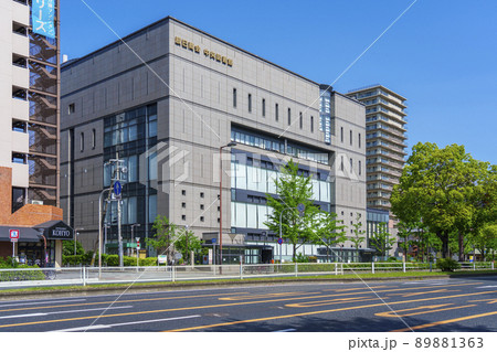 大阪市立中央図書館（辰巳商会中央図書館）　2022年　初夏　朝 89881363