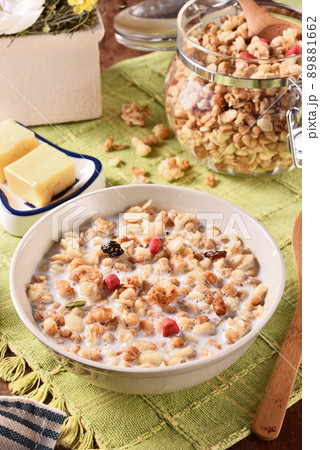 Healthy breakfast, Fruit granola Healthy breakfast, Fruit granola 89881662