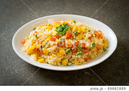 fried rice with mixed vegetable (carrot, green bean peas, corn) and egg fried rice with mixed vegetable (carrot, green bean peas, corn) and egg 89882889