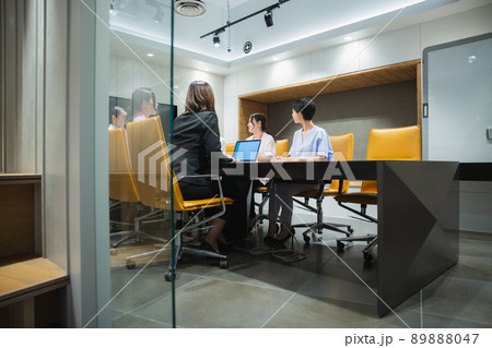 医療　カンファレンス 89888047