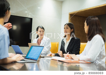 医療　カンファレンス 89888069